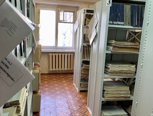 Стационарные стеллажи для документов